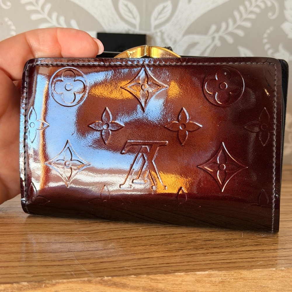 Louis Vuitton Amarante Vernis French Wallet Made In France 2007 w/ COA! - Picture 3 of 16